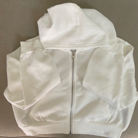 SHEIN Tops - SHEIN Cropped Sweatshirt Jacket Hoodie White Women’s